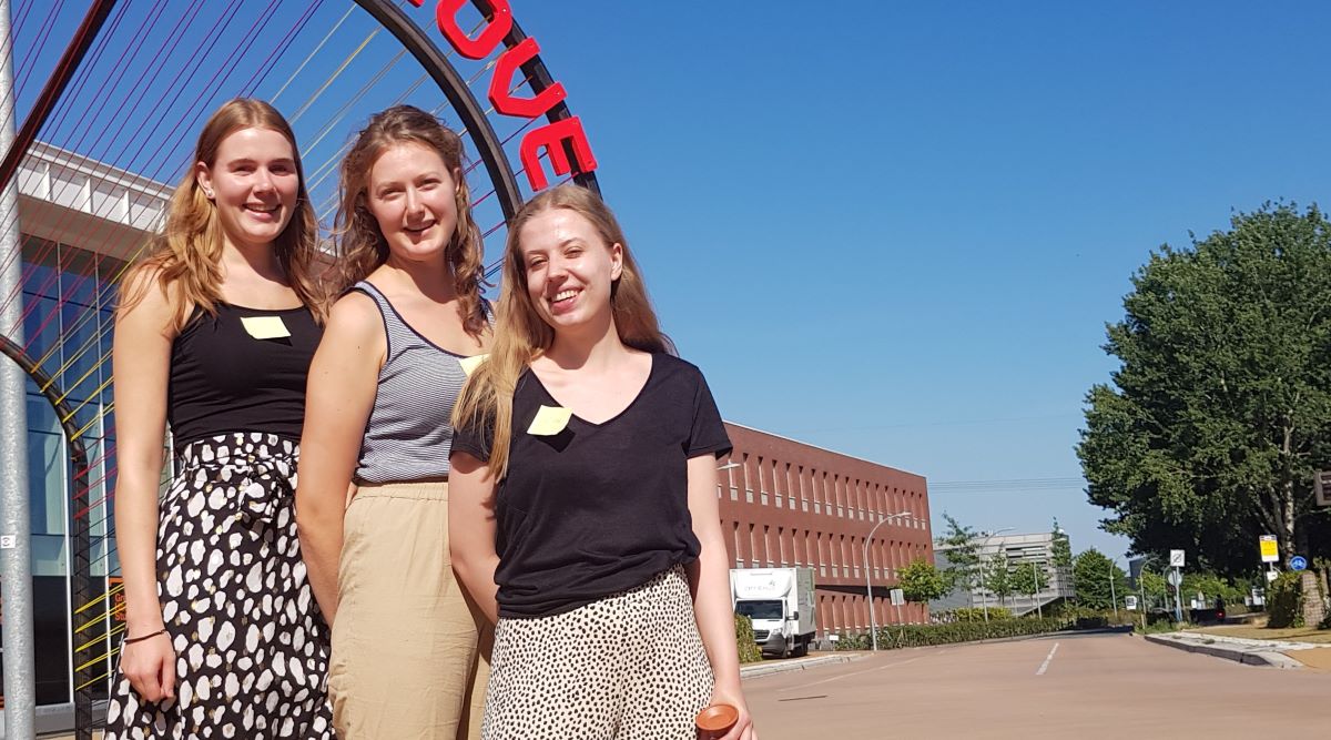 studenten op de Zernike Campus